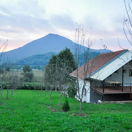 Markovi Konaci Villa Zavalje