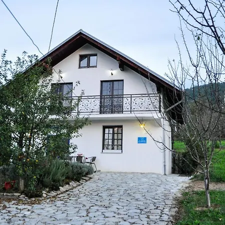 Markovi Konaci Villa Zavalje
